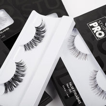 Load image into Gallery viewer, Studio Pro Lashes - D-301
